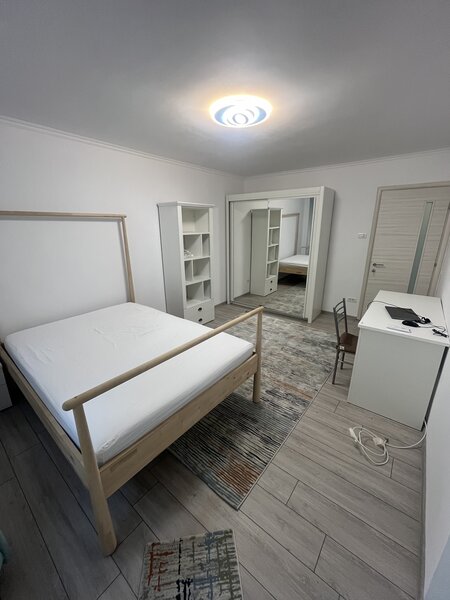 Tineretului Parc, garsoniera renovata recent.